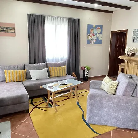 Zlatic Apartman
